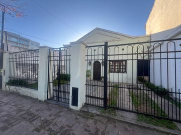 Casa 4 ambientes en venta en Ituzaingo