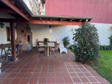 Casa 4 ambientes en venta en Ituzaingo