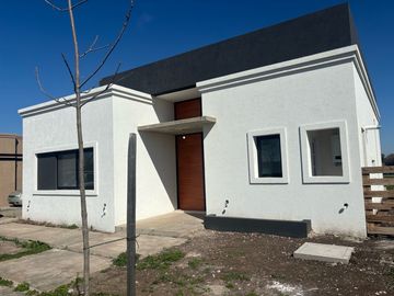 Casa en venta Santa Lucia Pilar del Este | VCO Propiedades