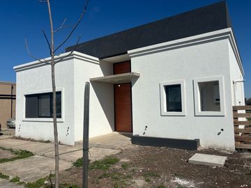 Casa en venta Santa Lucia Pilar del Este | VCO Propiedades