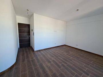 Amplisimo Depto - con COCHERA Y TERRAZA Exclusiva! Alquilado!