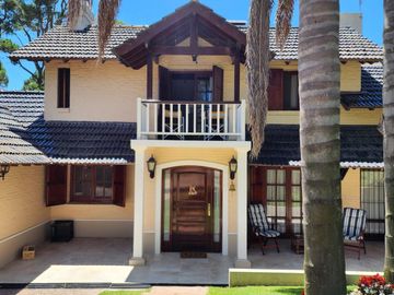 Casa en Retama al 700 - Pinamar