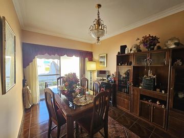 DEPARTAMENTO 3 AMBIENTES AL FRENTE CON BALCON EN BARRACAS VENTA