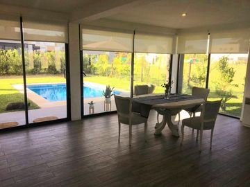 Casa - Lagoon Pilar