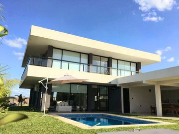 Casa - Lagoon Pilar
