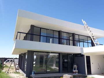 Casa - Lagoon Pilar