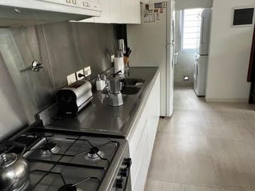 4 Dormitorios - Terraza - Parrilla - RECICLADA - Casa en CHACARITA