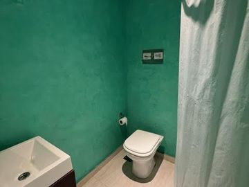4 Dormitorios - Terraza - Parrilla - RECICLADA - Casa en CHACARITA