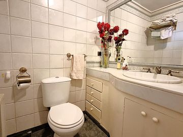 Espectacular Casa en Venta en Nautico Escobar Country Club