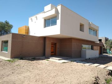 Venta , casa Barrio Privado , Chacras de Coria, Lujan de Cuyo.