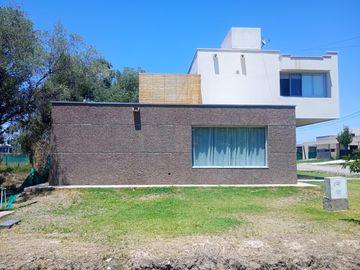 Venta , casa Barrio Privado , Chacras de Coria, Lujan de Cuyo.
