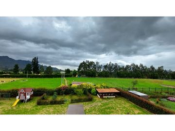 SE VENDE HERMOSA CASA EN TENJO