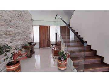 SE VENDE HERMOSA CASA EN TENJO