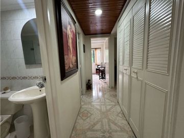 Se Vende Apartamento en Unidad Enclave La Mota