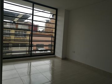 Arrendamos Apartamento Barrio Ingles 3hab, 2baños