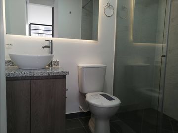 Arrendamos Apartamento Barrio Ingles 3hab, 2baños
