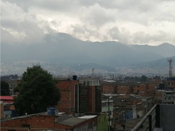 Arrendamos Apartamento Barrio Ingles 3hab, 2baños