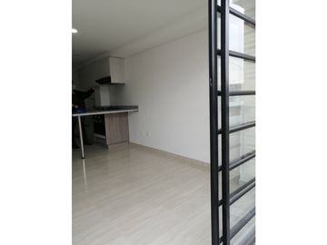 Arrendamos Apartamento Barrio Ingles 3hab, 2baños