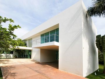 Residencia en venta en Cholul Yucatán