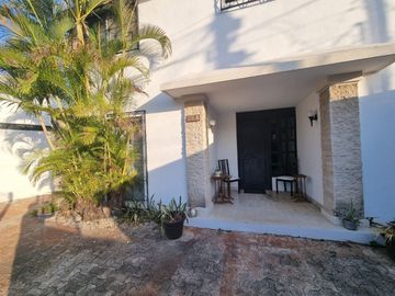 Casa  en venta en Buenavista, Mérida