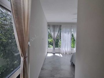 Venta de casa en privada Zelena Conkal, con una habitación en planta baja