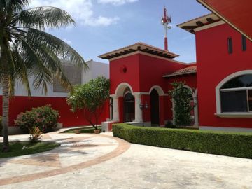 Venta de hermosa residencia de una planta en Zona Norte, Montecristo