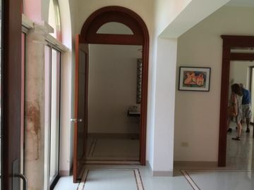 Venta de hermosa residencia de una planta en Zona Norte, Montecristo