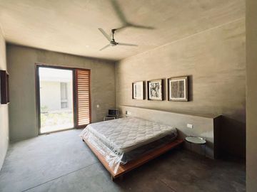 Venta de casa cerca de la plancha Mérida