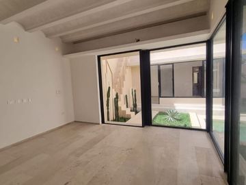 Venta de casa en Residencial Xcanatún, Mérida