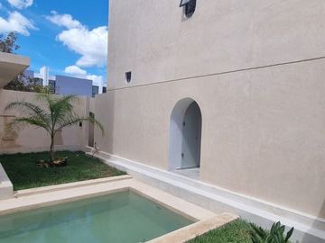 Venta de casa en Residencial Xcanatún, Mérida