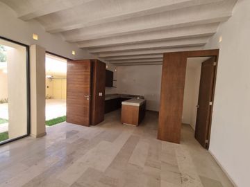 Venta de casa en Residencial Xcanatún, Mérida