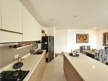 Se Vende o Alquila Apartamento Condominio La Reserva Av Centenario