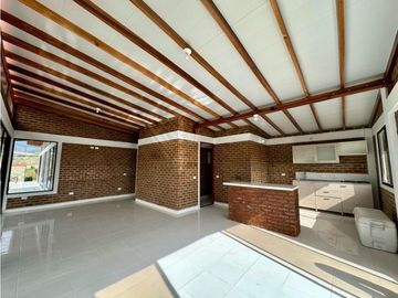Casa campestre nueva en venta en condominio La Buitrera Palmira Valle