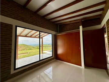 Casa campestre nueva en venta en condominio La Buitrera Palmira Valle