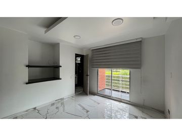 ALQUILER DE CASA EN SANTA CLARA ESQUINERA DE LAS VILLAS REMODELADA