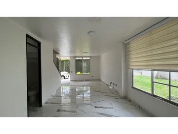 ALQUILER DE CASA EN SANTA CLARA ESQUINERA DE LAS VILLAS REMODELADA