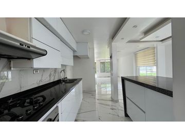 ALQUILER DE CASA EN SANTA CLARA ESQUINERA DE LAS VILLAS REMODELADA