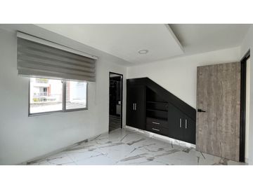 ALQUILER DE CASA EN SANTA CLARA ESQUINERA DE LAS VILLAS REMODELADA