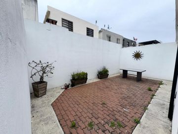 CASA EN VENTA EN GUADALUPE N.L