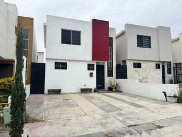 CASA EN VENTA EN GUADALUPE N.L
