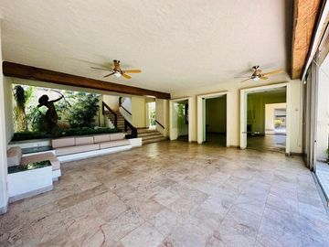 CASA EN VENTA EN CLUB DE GOLF TABACHINES CUERNAVACA