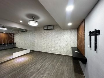 CASA EN VENTA EN VALLE DEL CONTRY