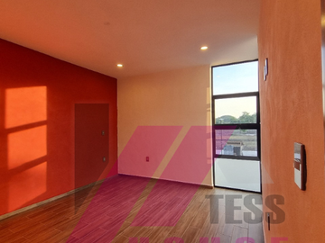 CASA EN VENTA EN FRACC. PRIVADO PUERTA PARAISO
