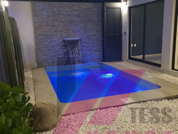 CASA EN VENTA EN FRACC. PRIVADO PUERTA PARAISO