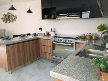 Estrena Casa entre El Refugio y Zibatá, 4 Recámaras, 1 en PB, 3.5 Baños, Alberca
