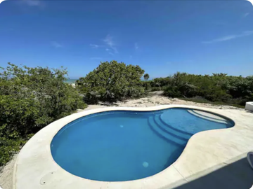 CASA EN VENTA SISAL, LUJO Y TRANQUILIDAD FRENTE AL MAR EN SISAL
