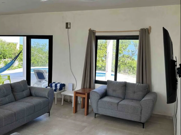 CASA EN VENTA SISAL, LUJO Y TRANQUILIDAD FRENTE AL MAR EN SISAL