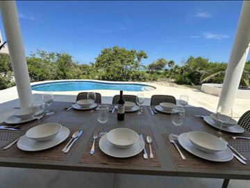 CASA EN VENTA SISAL, LUJO Y TRANQUILIDAD FRENTE AL MAR EN SISAL