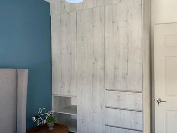 Estrensa Casa entre El Refugio y Zibatá, 4 Recámaras, una en PB, 3.5 Baños