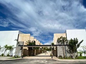 Casa en venta equipada  Mérida Yucatán, Privada Saó Temozón Norte